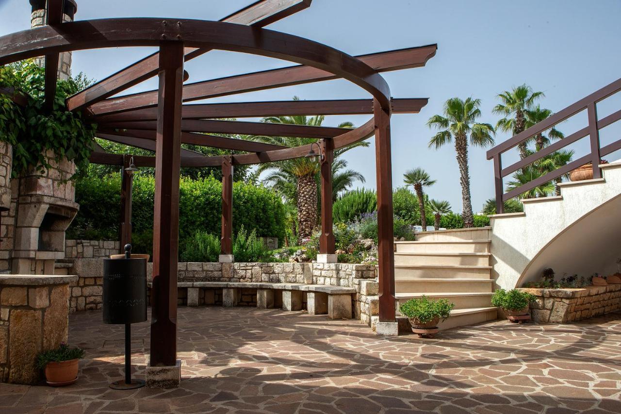 Villa Martino 马丁纳弗兰卡 外观 照片